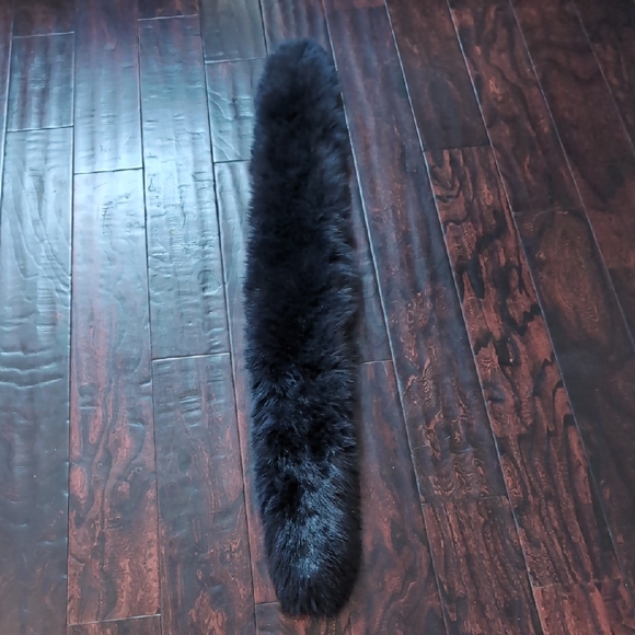 Ann Taylor Accessories - Ann Taylor Navy Faux Fur Neck Wrap Scarf